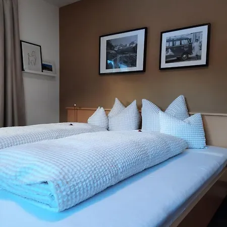 Valbella Bed & Breakfast Partenen