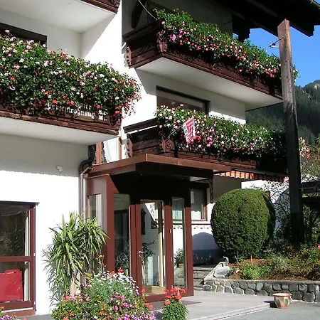 Valbella Bed & Breakfast Partenen