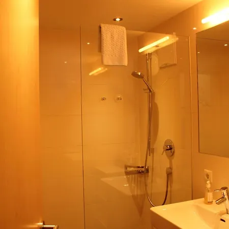 Valbella Bed & Breakfast Partenen