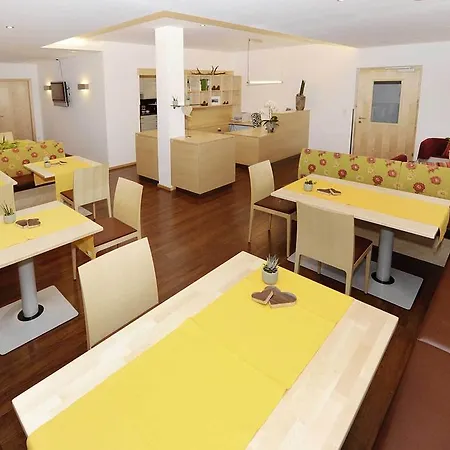Guest house Valbella Bed & Breakfast Partenen