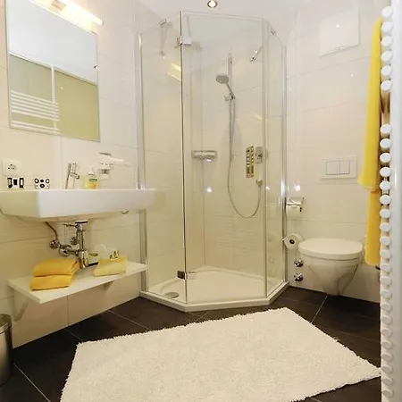 Gæstehus Valbella 3*